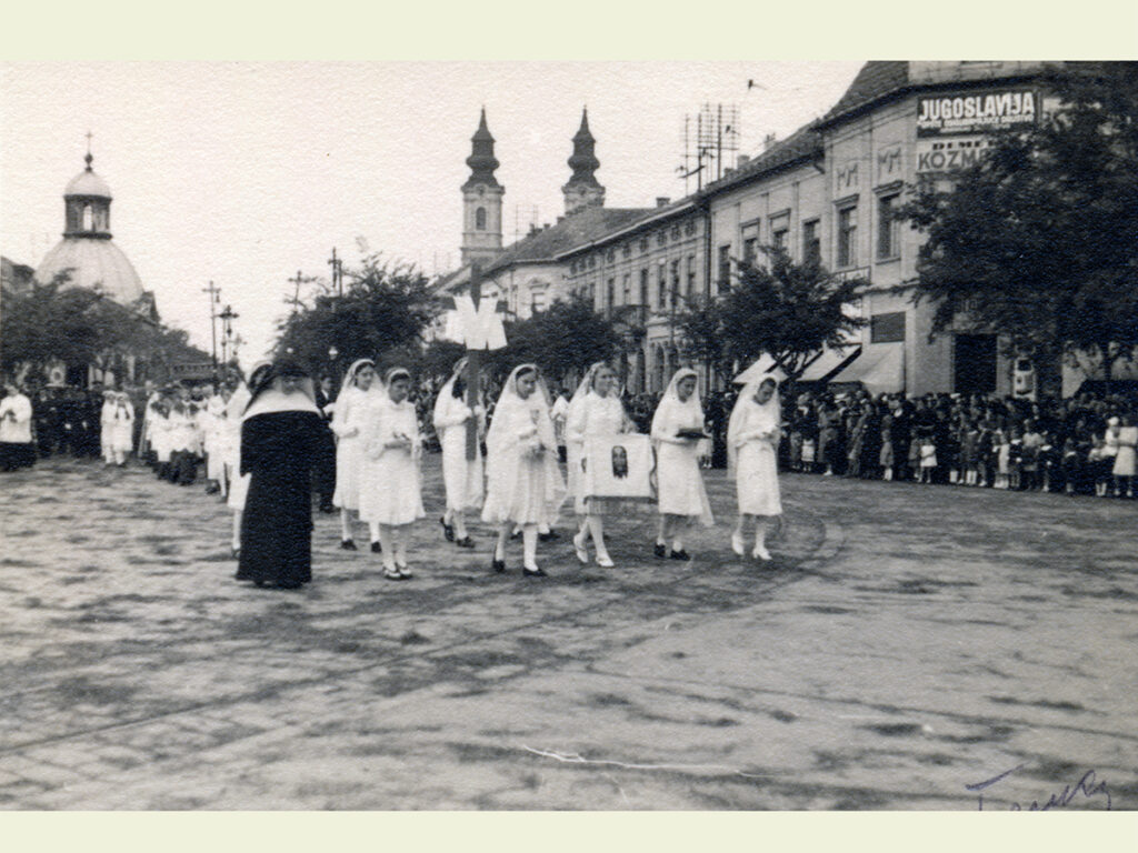 1940: Körmenet, a Matko Vuković utca (Deák utca) a Trg republike (Köztársaság tér) felől nézve, (Fotó: Fortepan/Papp Géza)