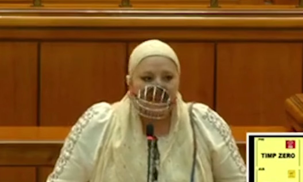 „A VMSZ-t nem zavarja az uszító, szélsőséges magyarellenes politikus parlamenti látogatása?!?”