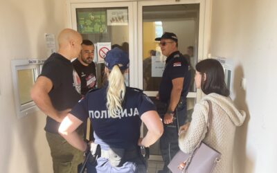 A központiból Királyhalmára, Nagyradanovácról Újzsednikre helyezték át az óvónőket Petíciót írtak a szülők, senki sem volt hajlandó azt átvenni tőlük a szabadkai Naša Radostban