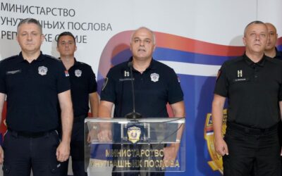 A rendőrség ismét százezres kormánypárti és alig ötezres civil tüntetésről beszél