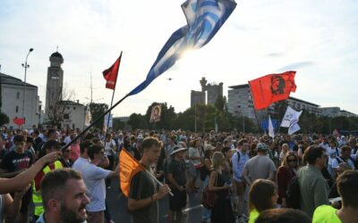 „Gumibotot rántottak a békés népre – az index önvédelemre váltott”