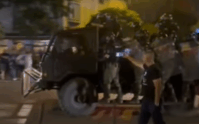 „Saját maguk megmentése érdekében készek feláldozni Szerbiát”