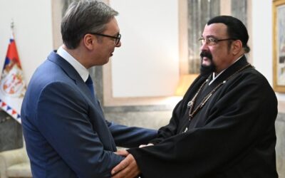 Steven Seagal újra Szerbiában: Filmet forgat Belgrádban, Vučićtyal is találkozott