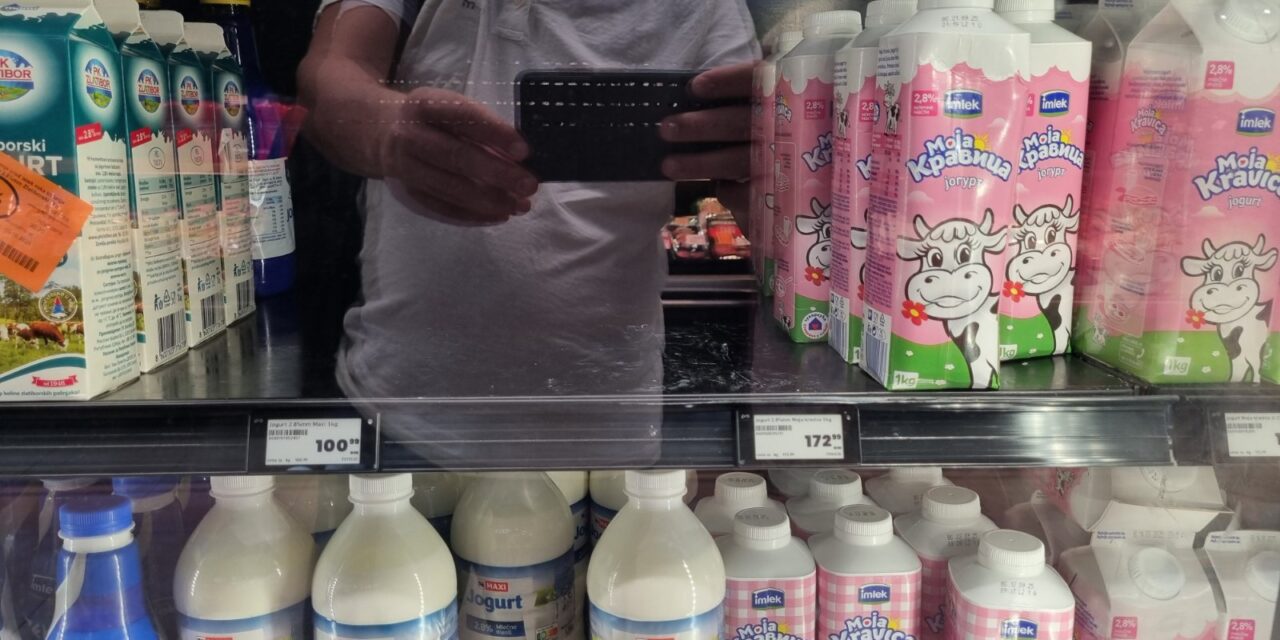 Olcsóbbak lettek egyes termékek, de bizonyos polcok kiürültek