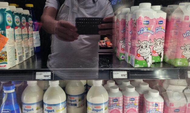 Olcsóbbak lettek egyes termékek, de bizonyos polcok kiürültek