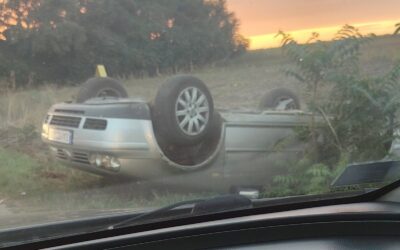 Felborult egy autó Zentagunaras és Topolya között