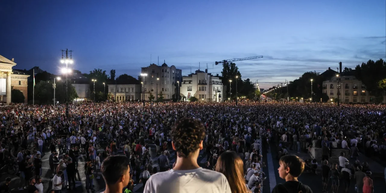 A szabad közterekért és a tiszta közbeszédért volt tüntetés Budapesten
