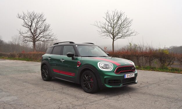 Kigyulladhat a Mini Countryman U25 – visszahívás a szerbiai piacon
