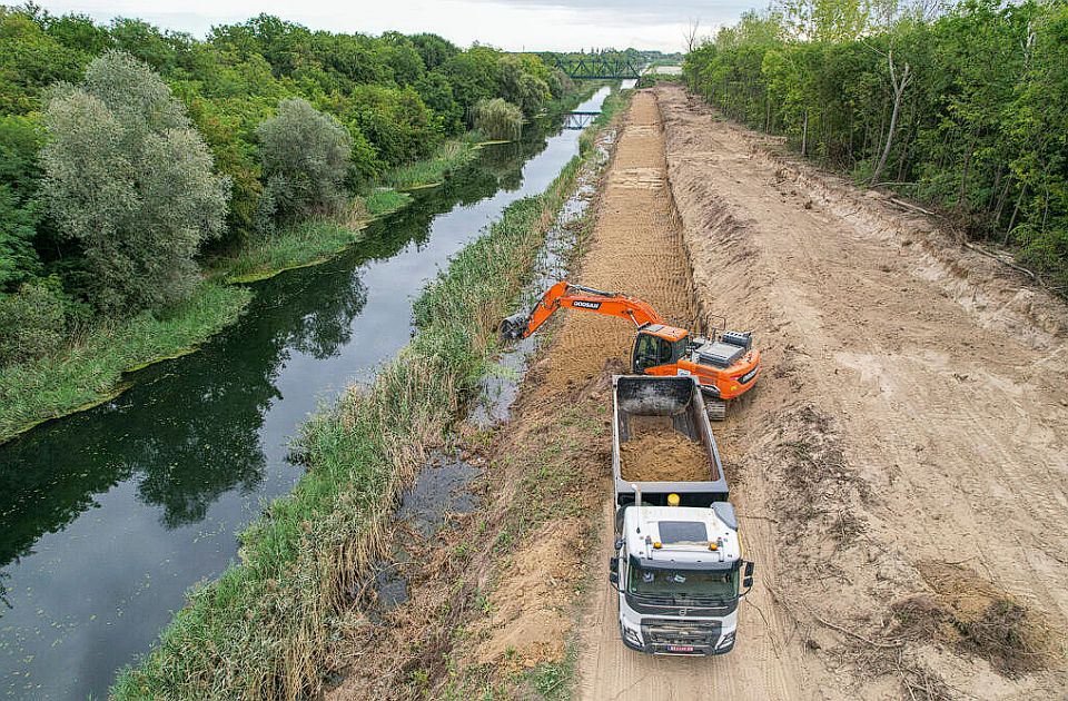 Rendbe teszik a Bácskai-Nagy-csatornát