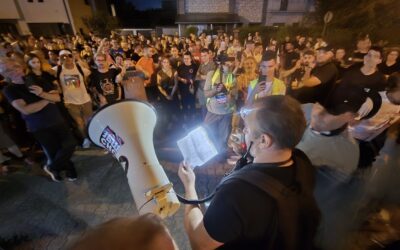 Felovasták a megzsarolt párttagok nevét