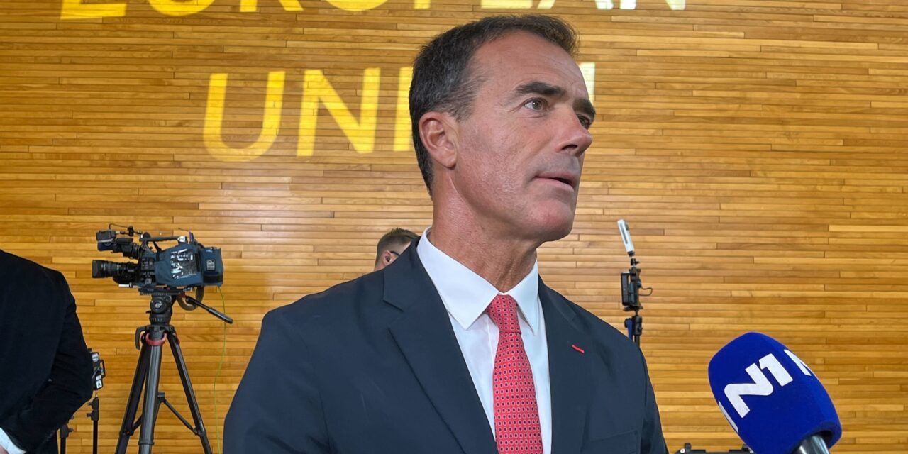 „Az EU-nak reagálnia kell a szerbiai helyzetre!”