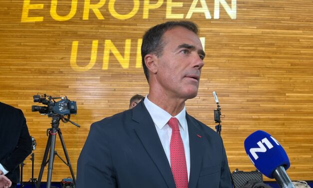 „Az EU-nak reagálnia kell a szerbiai helyzetre!”