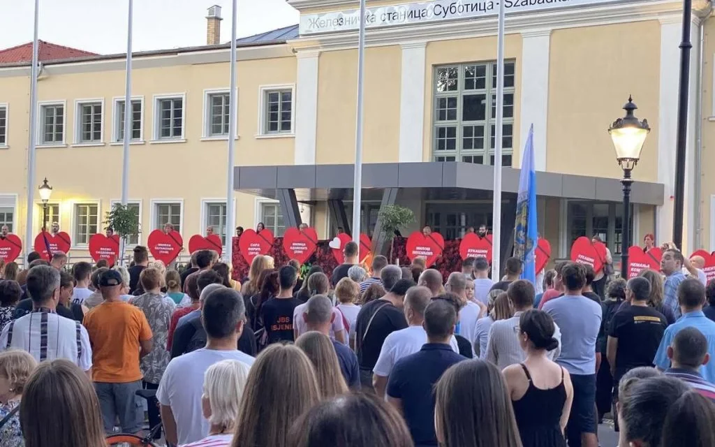 Emlékmenetre hívják a szabadkaiakat a tiltakozó diákok