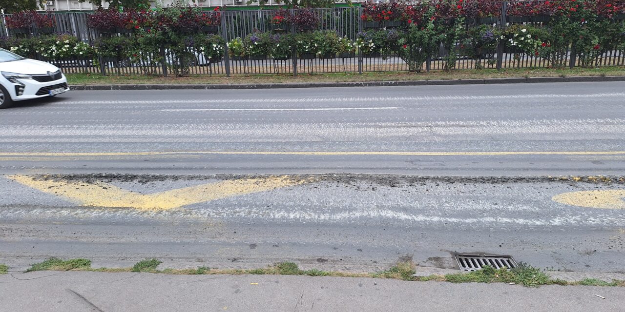 Tönkretették a fővárosi utakat a katonai parádéra készülő harci járművek (videóval)