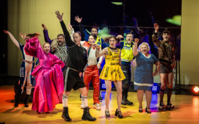 Bemutatóval és a már jól ismert sikerdarabokkal várja közönségét októberben az Újvidéki Színház