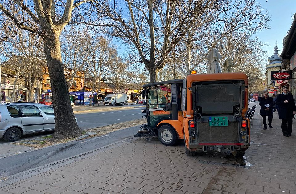 Több mint egymillió dinárt költ a város a rágógumik eltávolítására