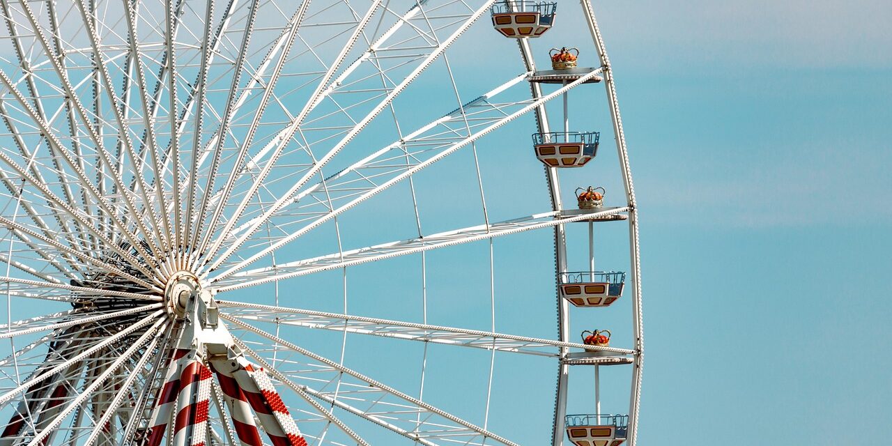 Halálos baleset történt Péterrévén a vidámpark felállításakor