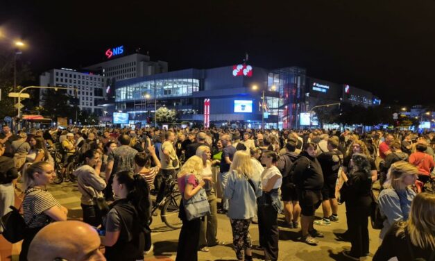 „A változás az utcán kezdődik” – tüntetést hirdettek október hatodikára az újvidéki polgári gyűlések