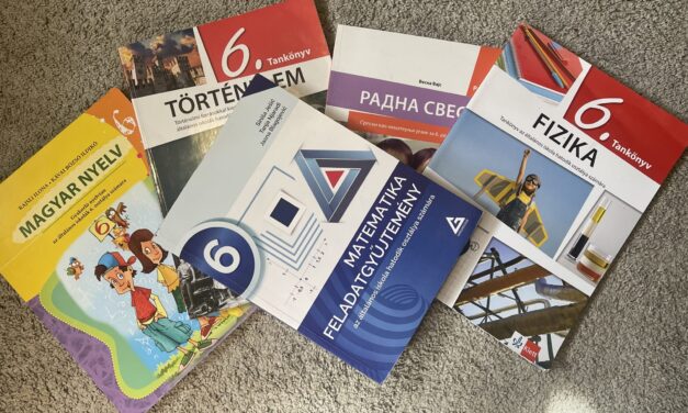 Vissza kell adni a tanév végén az ingyen tankönyveket Szabadkán