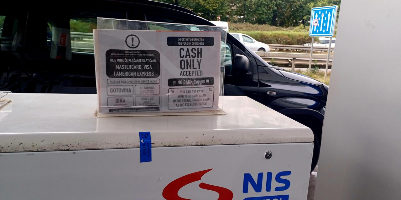 NIS: Minden töltőállomás rendesen dolgozik, elegendő üzemanyag van készleten