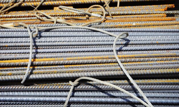 Az EU megduplázza az acélimportra kivetett vámokat, hogy megmentse saját iparát