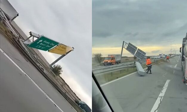 Leállt a forgalom az autópályán, teherautó döntött ki egy jelzőtáblát
