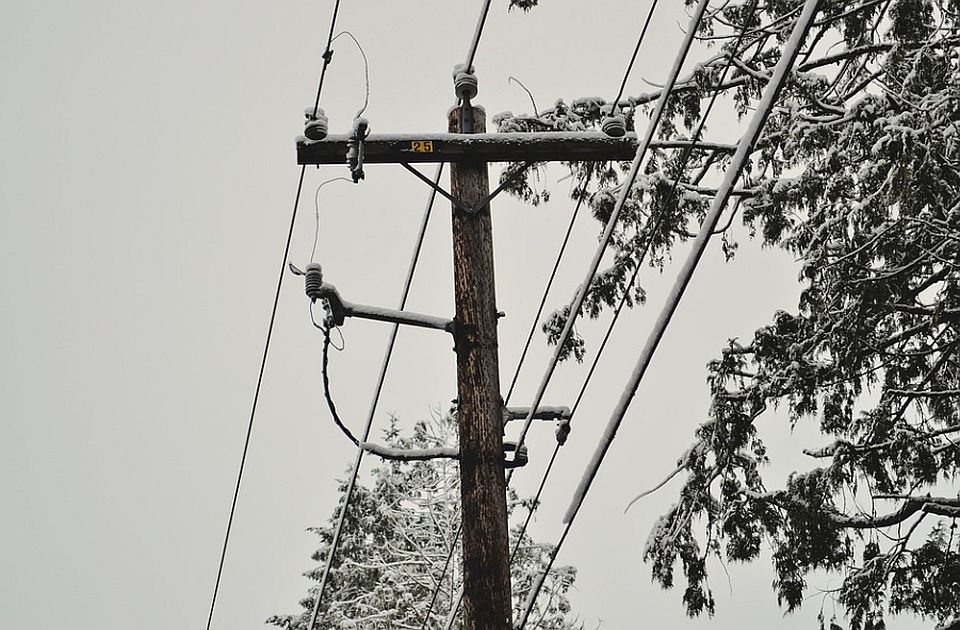 Ebben a községben csütörtök óta nincs áram, nem működnek a vezetékes és mobiltelefonok sem
