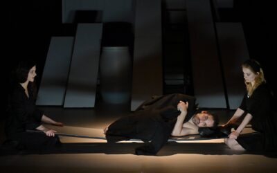 Rendkívüli időpontban, szerepcserével játssza a Lenz című előadást a KDSZ