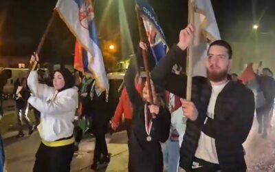 Tűzijátékkal, ovációval fogadták az egyetemistákat Čačakon