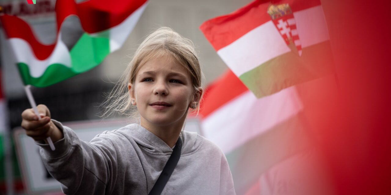 A kutatók szerint a Tisza rendezvényén többen voltak, mint a Fidesz Békemenetén