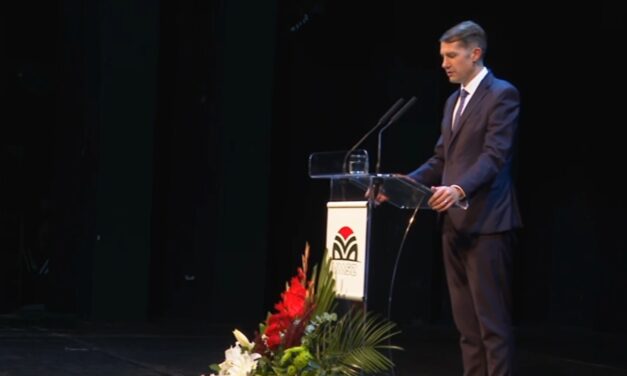 “Mindennapos munkával, nem szájhősködéssel és blokáddal”