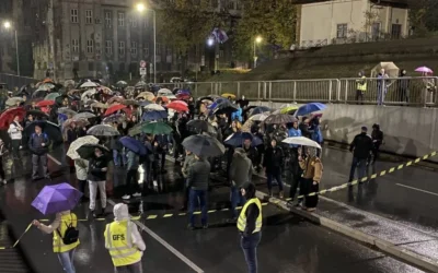 A szabadkai aluljárónál tüntettek és festettek az egyetemisták