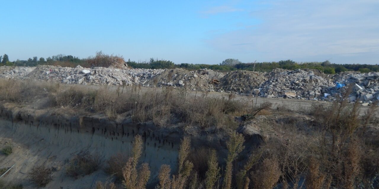 Két párt is számon kéri a városvezetést a tavankúti környezetszennyezés miatt