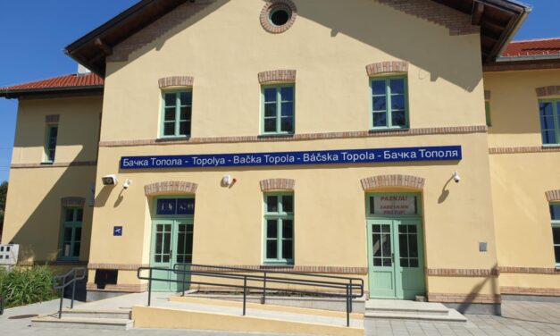 Felújítják a topolyai, szabadkai és újvidéki vasútállomásokat