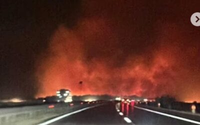 Hatalmas tűz az autópálya mellett, nehezített a közlekedés is