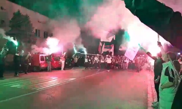 Így menetelnek Versecről Újvidékre a diákok (Videóval)