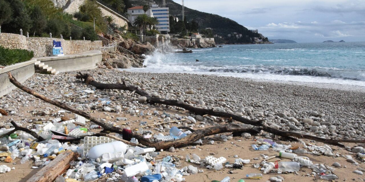 Szemét lepte el Dubrovnikot (Videó)