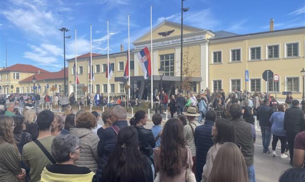 Szabadkán is megemlékeztek az áldozatokról (Fotók)