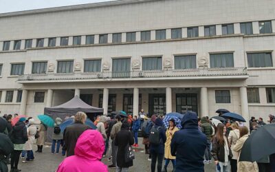 Jaćimović megkezdte az éhségsztrájkot, egyre több polgár érkezik a támogatására (fotók+videók)