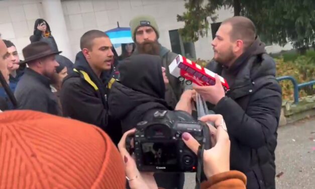 A közismert provokátor is „meglátogatta” az éhségsztrájkoló Jaćimovićot (Videó)