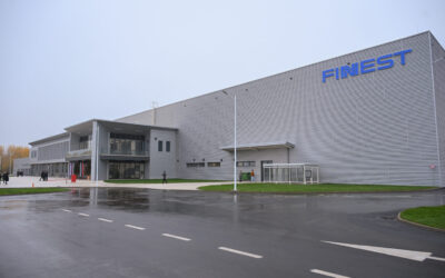 Kínaiak nyitottak gyárat Apatinban, elektromos autókhoz gyártanak alkatrészeket