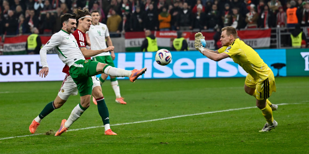 Megőrültek a szurkolók, amikor kiderült, pótselejzetőt játszhatnak (videó)