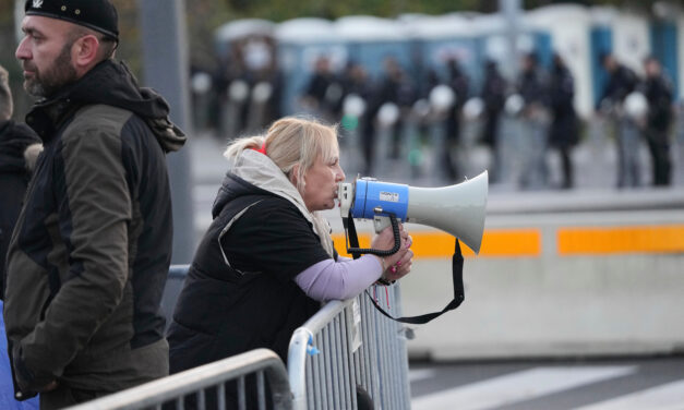 Pszichológusok ítélték el a Dijana Hrkával szembeni megalázó viselkedést