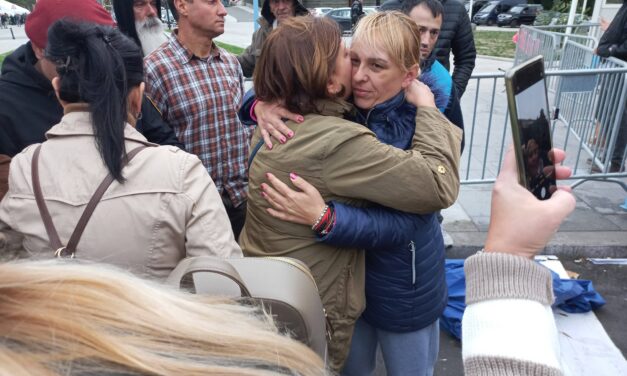 Egyre többen érkeznek Dijana Hrka támogatására