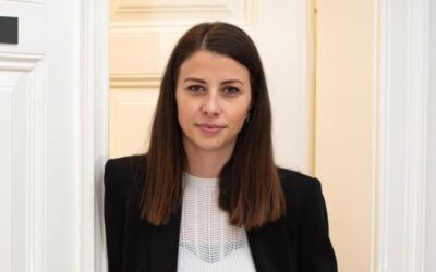 A szlovén EU-képviselő, Irena Joveva díjat kapott Szerbiában, Hrkát is meglátogatta