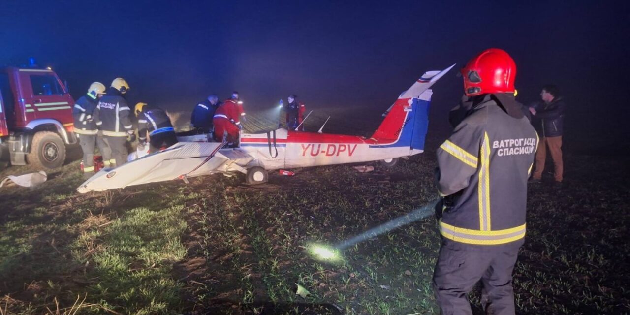 <span class="entry-title-primary">Pilóta a Blicnek: Ma kifejezetten nem volt ajánlatos repülni, különösen ezzel a kisgéppel nem</span> <span class="entry-subtitle">Egy harmincéves fiatalember meghalt, a 24 éves pilóta súlyosan megsérült Szabadkánál</span>