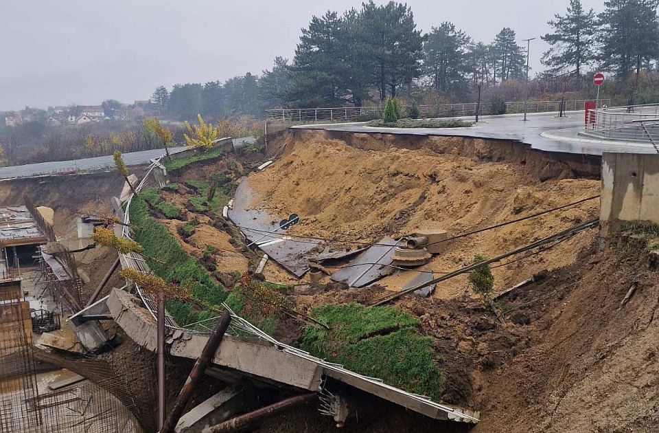 Folytatódik a földcsuszamlás Kragujevacon