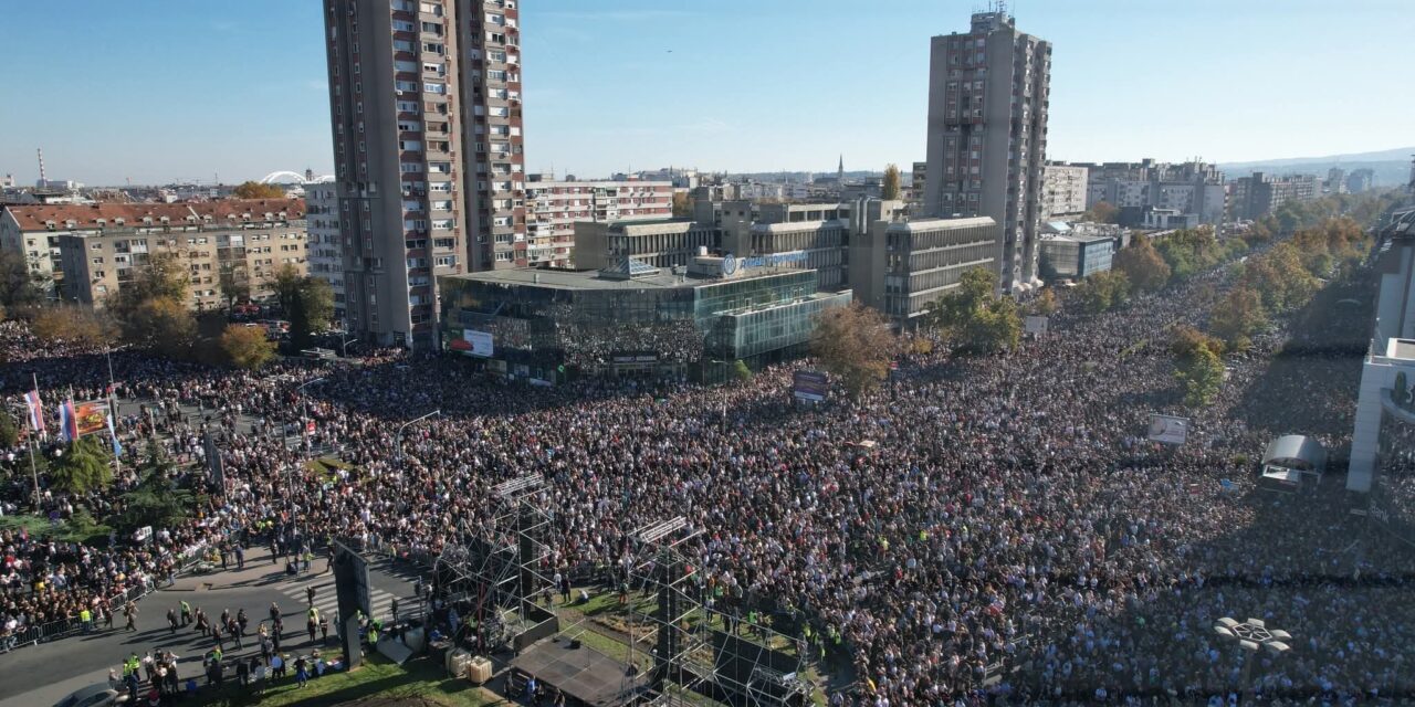 Mennyien voltak az ország történelmének legnagyobb megemlékezésén?