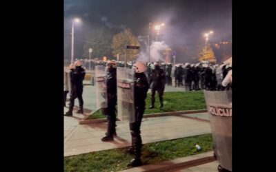 Incidens a fővárosban, pirotechnikai eszközök repülnek a Ćacilendből