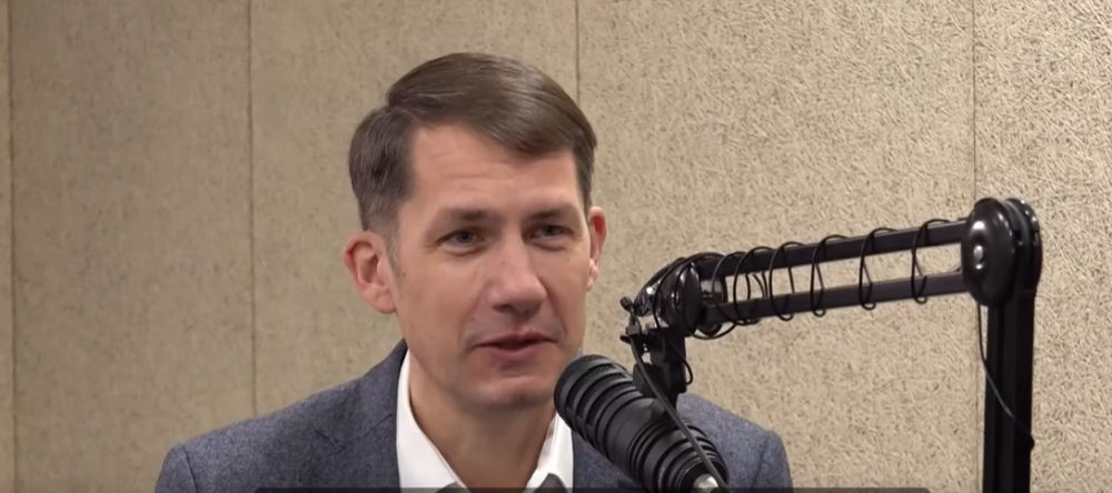 Pásztor: Orbánt maga mellé, az EU vezetőit a szamárpadba ültette Trump